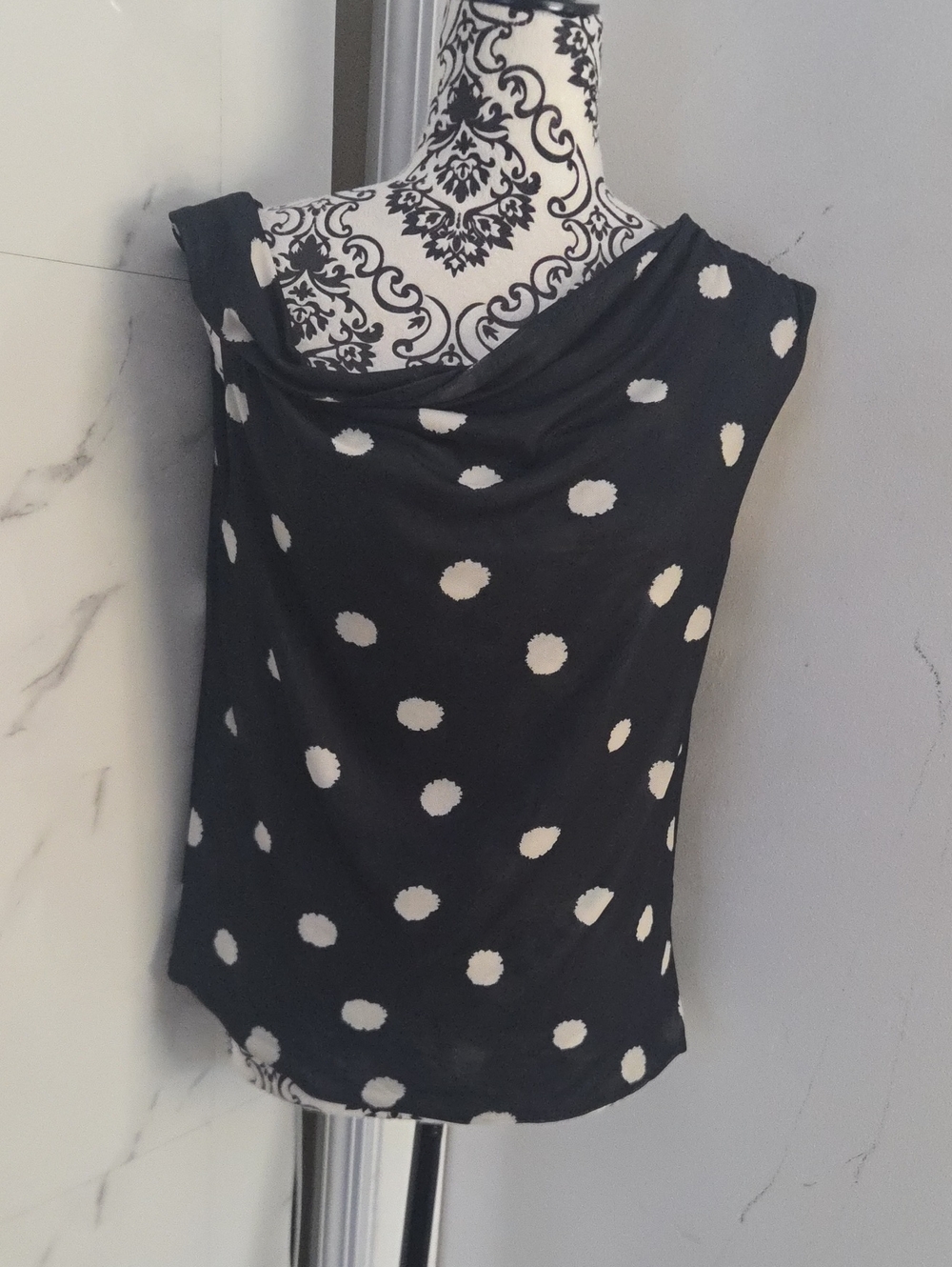 ABS Allen Schwartz Black One-Shoulder Polka Dot Camisole